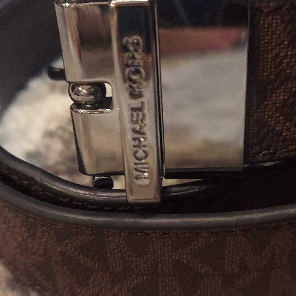 Michael kors Reversible belt - Picture 4 of 4